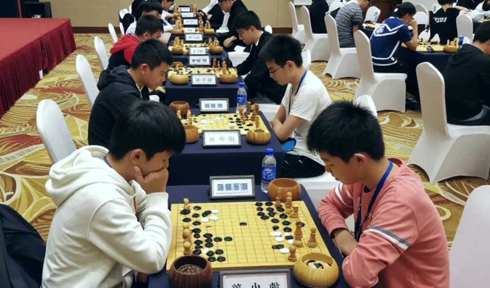 Cờ vua và cái bẫy của bản báo cáo 'đầy ô, rỗng ruột'