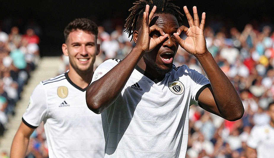 Phút thứ 6 ở Anfield: Ferdi Kadıoğlu, Brighton và cái giá của một lá bài đa năng