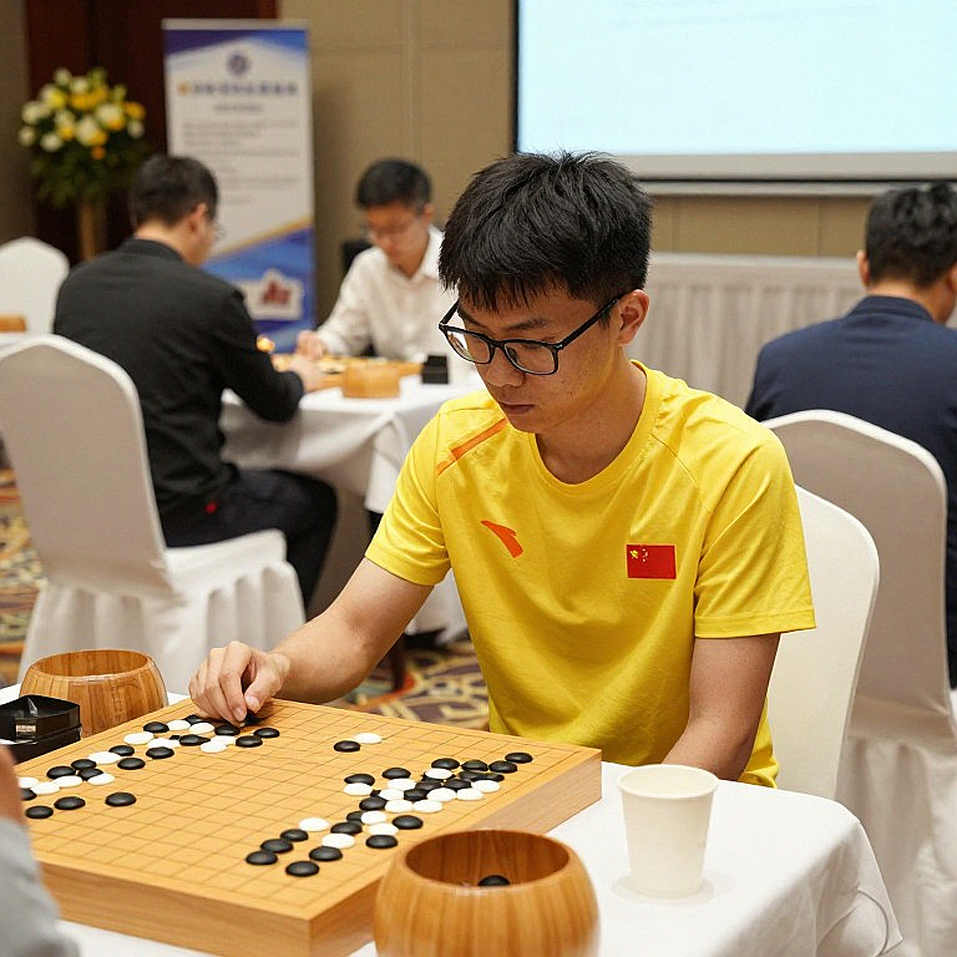 ChessBase Magazine #225: Twenty-Seven Miniatures and the Price of a Prepared Move ChessBase Magazine #225: Twenty-Seven Miniatures and the Price of a Prepared Move