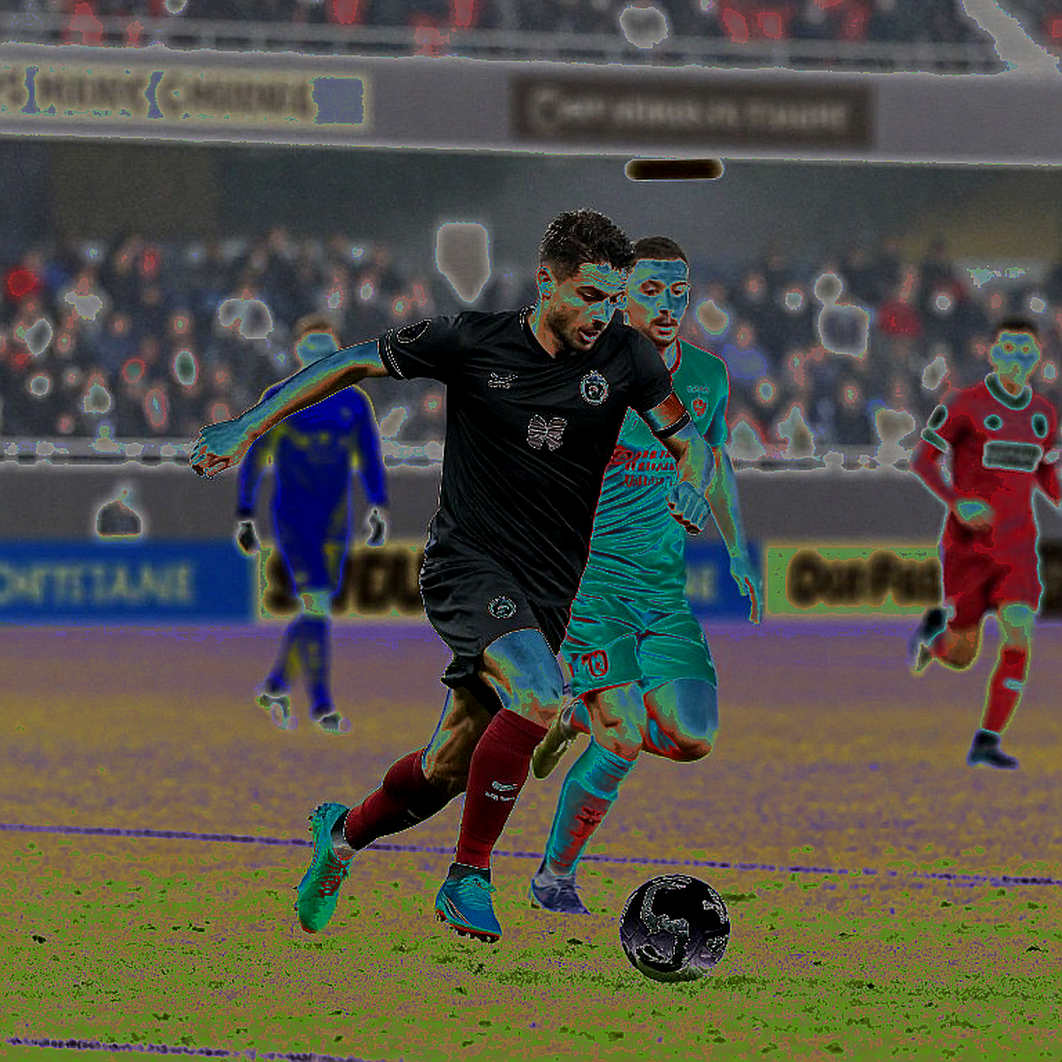 Pressing V.League: Chạy nhiều nhưng đứng sai chỗ