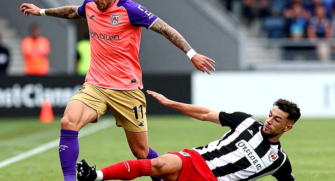 V.League: Khi tiền chuyển nhượng không mua được bàn thắng