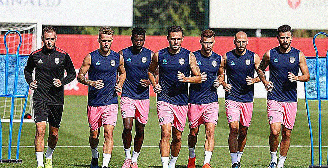 Việt Nam 4-2 Pakistan: Chiến thắng viết từ ghế dự bị, và cái khoảng trống giữa tỷ số với quyền kiểm soát trận đấu